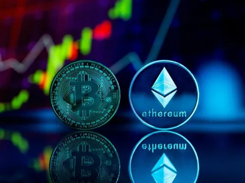 Bitcoin sát 120.000 USD – Ethereum bứt phá 4.600 USD, phố Wall "rót tiền" ào ạt!