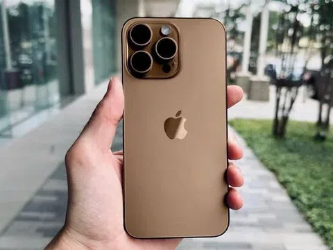 IPhone 16 Pro Max "Titan sa mạc" khuấy đảo cộng đồng yêu Táo khuyết Việt Nam! 70 triệu cháy hàng trong 3 phút