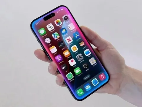 iOS 18.6.2 ra mắt bất ngờ: vá lỗi bí ẩn, dọn đường cho iOS 26