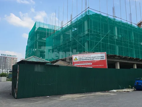 Hàng nghìn người “kêu trời” vì canh cả tuần vẫn không nộp nổi hồ sơ mua nhà ở xã hội online