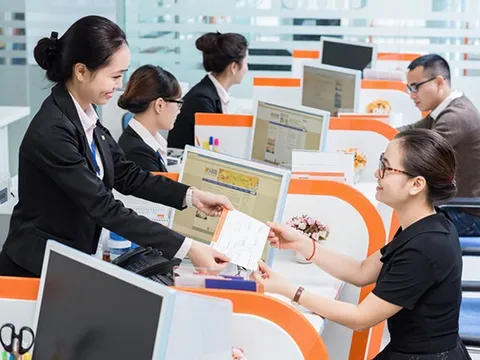 Nhân viên ngân hàng nào kiếm tiền giỏi nhất?