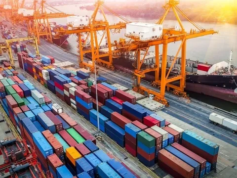 7 tháng 2025: Việt Nam cán mốc 514 tỷ USD thương mại, xuất siêu 10 tỷ USD