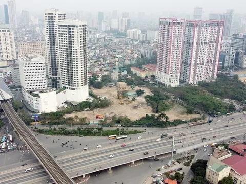CTX Holdings bán tháo 'đất vàng' Constrexim Complex sau 12 năm ‘đắp chiếu’, công ty con bị cưỡng chế thuế 2,6 tỷ