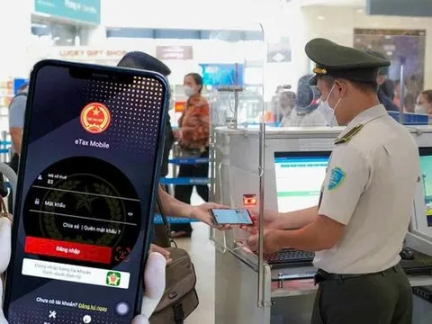Không cần trả hết nợ thuế vẫn có thể được gỡ lệnh tạm hoãn xuất cảnh?