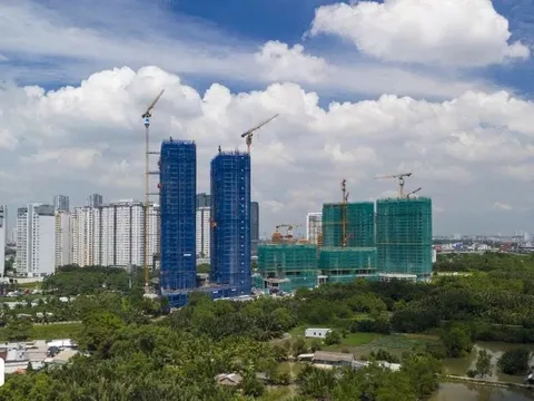 Căn hộ lõi TP.HCM lập mặt bằng giá mới, nguồn cung chủ yếu là phân khúc cao cấp