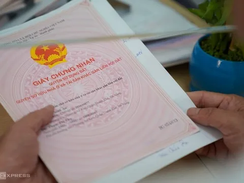 Mua bán nhà đất ghi “hai giá” để né thuế: Ranh giới mong manh giữa thỏa thuận dân sự hay hành vi trốn thuế?