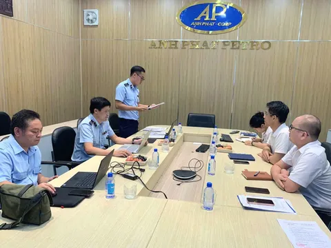 Bộ Công Thương mạnh tay xử phạt loạt doanh nghiệp đầu mối xăng dầu