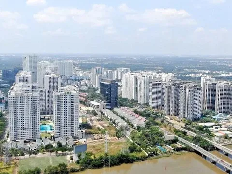 Căn hộ trăm triệu/m²: Sân chơi của ai?