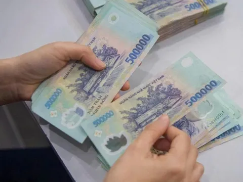 Hai ông lớn bất động sản phía Nam dùng cổ phiếu để xử lý nợ