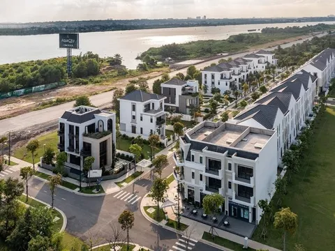 Biệt thự Hà Nội chạm 740 triệu/m²