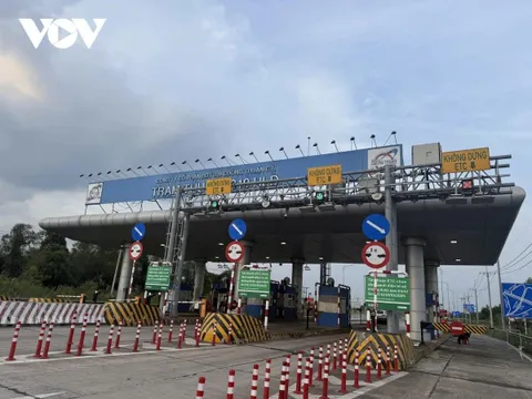 Nạp tiền VETC: Mất 10% phí nếu nạp tại trạm? Thật không thể tin nổi!