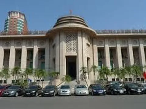 Ngân hàng đua tăng thu ngoài lãi: Thoát bóng tín dụng, giữ vững lợi nhuận!