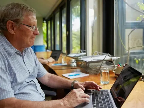 “Người già không chỉ để chăm sóc” – câu chuyện từ Hermitage đến TP.HCM