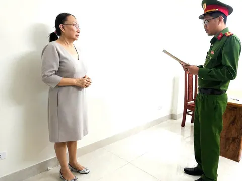 Chủ tiệm vàng Kim Lý, Ngọc Châu Âu, Ngọc Tâm bị bắt vì liên quan đường dây buôn lậu Kim cương