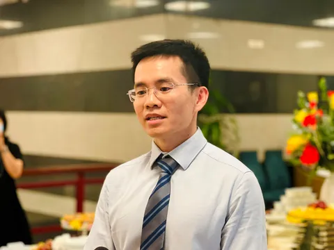 Vietnam Airlines bổ nhiệm lãnh đạo mới, giữa lúc kinh doanh lãi lớn nhưng cổ phiếu giảm sâu